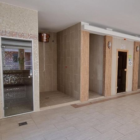 شقة Relax Wellness Studio Hajdúszoboszló المظهر الخارجي الصورة